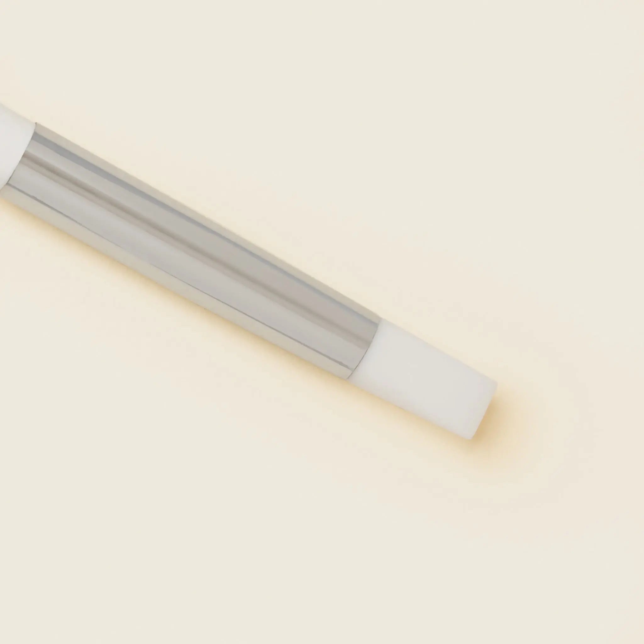 mesme Double-Sided Silicone Cuticle Pusher — for all wraps — close-up of silicone tip